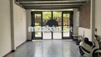 CHO THUÊ NHÀ lầu MẶT TIỀN gần Bigc Đường oto sân đâu oto