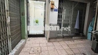 Cần tiền bán gấp nhà đường ba đình p9 q8 kết cấu nhà 4,8×8 một lầu 2p