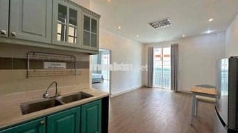 chdv studio full nt 60m2 2 ban công giá ib quận 10