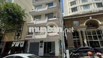 Chính chủ cho thuê nguyên căn ngang 8m quận 1 giá 190 triệu