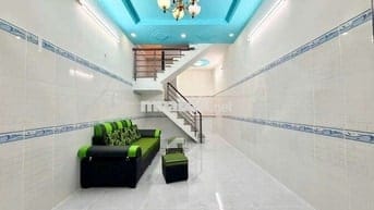 Bán nhà sổ hồng chung đất thổ cư xe hơi đầu cửa