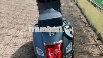 Piaggio Vespa Sei Giorni 2022 Xám 7000km