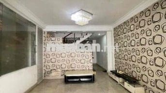 ✅ Cho thuê nhà 4 tầng mặt tiền Hoà Cường - Gần Tiểu La - 15 Triệu