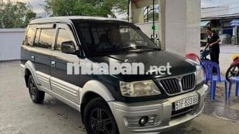 Mitsubishi Jolie Xanh rêu 7 chỗ