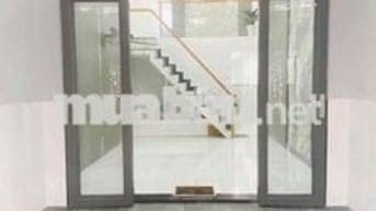 ban nha sổ hông riêng gia re quân 12