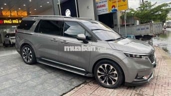 Kia Carnival 2023 Signature 2.2D - 690000 km
