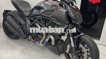 DUCATI Diavel