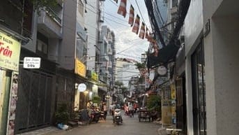 Nhà C4, khu sầm uất Âu Dương Lân, Q8, 60m2, ngang 4.2, nở hậu 5.5, 6.x