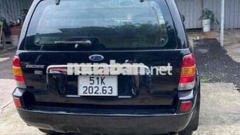 Ford Escape 2003 3.0 V6 - 123 km