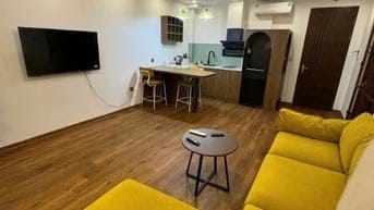 Bán nhà 8 tầng cách mặt phố Vũ Miên chỉ gần 20 bước chân, cạnh Hồ Tây