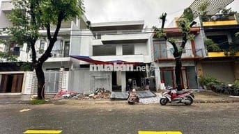 Bán biệt thự 3 tầng đường Quách Thị Trang - Full nội thất - Giá: 19tỷ