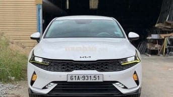 Kia K5 đăng ký tháng 10/2024 đi mới 8.000 km