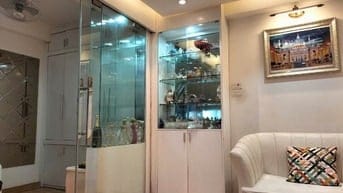 Bán nhà cách mặt phố Khâm Thiên khoảng 6m, ô tô để phố. MT> 4,6m;