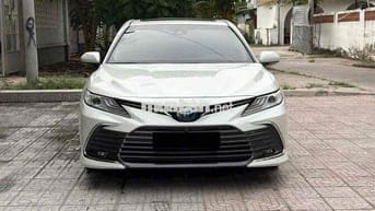 Toyota Camry 2022 2.5HV (Hybrid) - 47000 km