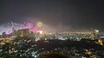 Định cư nên bán gấp căn hộ Galaxy 9, 2pn 2wc lầu cao, sổ hồng sẵn