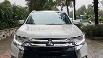 Mitsubishi Outlander 2018 2.4 Trắng