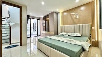 Nhà gần mặt tiền dường nguyên hồng