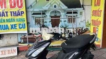 Xe máy 50cc màu Đen đã qua sử dụng