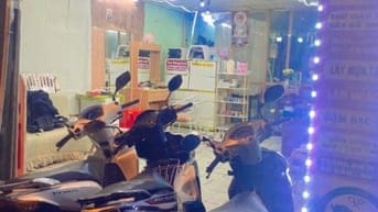 Mình cần tuyển vị trí :      Cắt tóc nam nữ : ( thợ chính ) 300k / 1 n