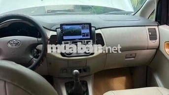 Toyota Innova 2010 G