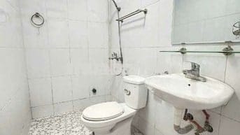 Bán căn hộ chung cư kim văn kim lũ. 64M,2 ngủ 2 wc. Giá 4.95 tỷ.