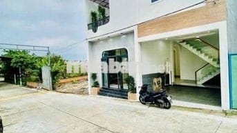 NHÀ LẦU ĐÚC THẬT HIỆN ĐẠI TRUNG TÂM BIÊN HOÀ❌