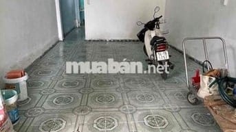 Cho thuê nhà 4 x25-1 phong -1 gac gần chợ đầu mối  xtt32