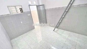 Mới trống phòng 1 gác 16m2 Free xe có khoá bảo mật vân tay