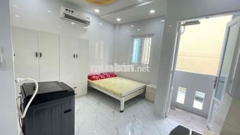 Cho Thuê Căn Hộ Có Ban Công, Máy Giặt Riêng Full Nội Thất Gần Văn Hiến