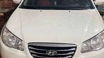 Hyundai Elantra 2011 Trắng Số sàn