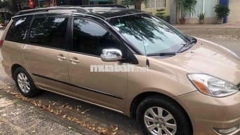 Toyota Sienna Vàng cát 7 chỗ