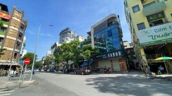 [HIẾM] Căn góc 2MT Yersin, Quận 1 (DT 12x18m)