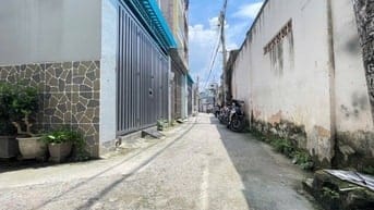 BÁN GẤP CHDV 6PN, ĐÔNG HƯNG THUẬN 17, QUẬN 12 , THU NHẬP 20TR/ THÁNG