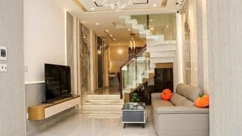 Cần bán gấp căn đường Đoàn Văn Bơ Phường 15 Quận 4 giá 2 tỷ 700/ 62m2