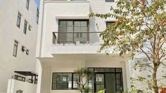 SIÊU PHẨM - 22B Đặng Văn Ngữ - Hầm 4 Tầng 5x16m nội thất cao cấp !!