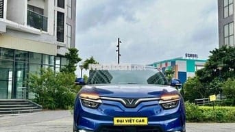VinFast VF8 Eco mua pin CATL