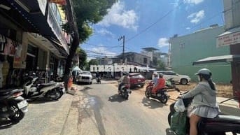 🏩 Bán đất sát chợ mt đường Cù Chính Lan, 55m2, 6.x tỷ tl