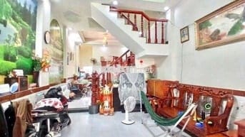 NHÀ 3 TẦNG Ở NGAY , 61M2 ( 4.2x14.3), XE HƠI TỚI CỬA, CHỈ 4.1 TỶ TL