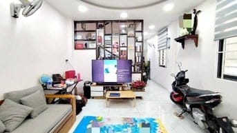 Kẹt tiền cần bán gấp căn nhà quận Thủ Đức (46,2m2)SHR 