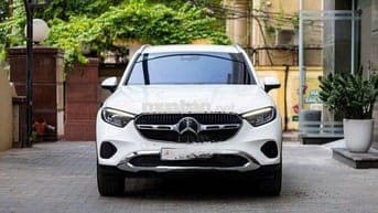 E cần bán Mercedes GLC200 4Matic sx 2023