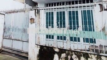 Cần bán gấp nhà  cấp 4 P.TTN.Q12 .DT 5x14  gác lửng hẻm xe hơi .nhà cũ