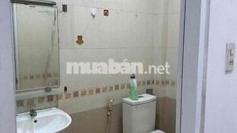Cho thuê căn hộ 65m2, tầng 2, khu vực trung tâm quận 7, gần trường đại