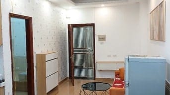 Cho thuê căn hộ 2PN giá 12.5 triệu phố Trần Quý Kiên, Cầu Giấy