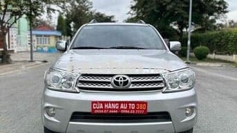 Toyota Fortuner 2012 - AT
