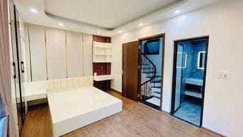 Nhà Đẹp Gần Phố, Duơng Văn Bé, Hai Bà Trưng 33m, 5 tầng, giá 8.45 tỷ
