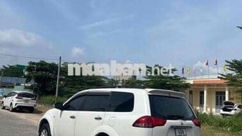 Mitsubishi Pajero Sport 2015 D 4x2 MT - 225000 km