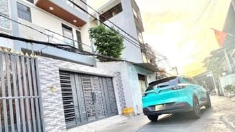 BÁN NHÀ GẦN AEON TÊN LỬA, 4X22M, 4 TẦNG, 7 PHÒNG NGỦ, ĐƯỜNG KINH DOANH