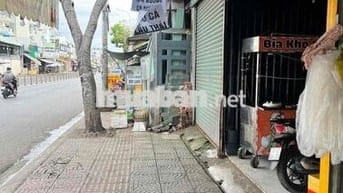 Cho thuê mặt tiền gần chợ có vỉa hè rộng phù hợp nhiều ngành nghề