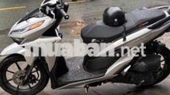 cần bán vario 150 2019