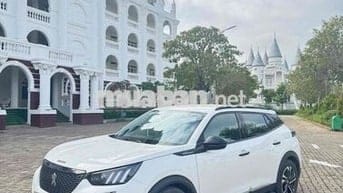 Peugeot 2008 2025 GT Line 1.2 AT - 5500 km